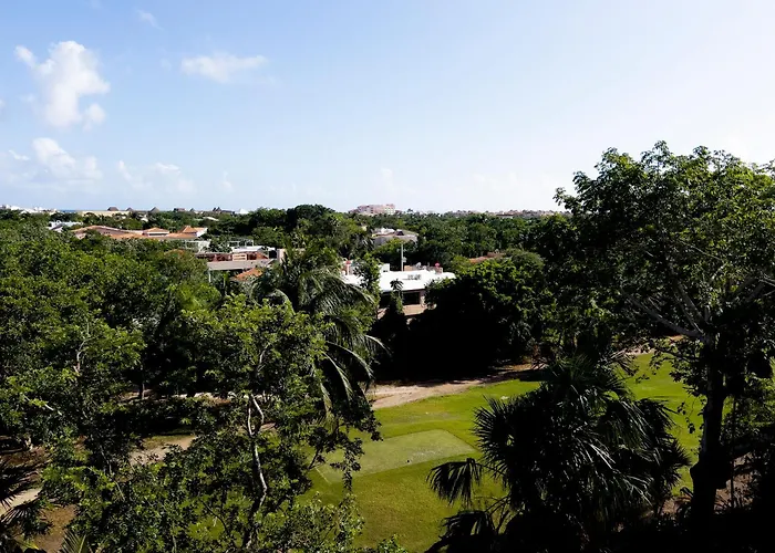 Private Jacuzzi, Golf Getaway, Sunrise View